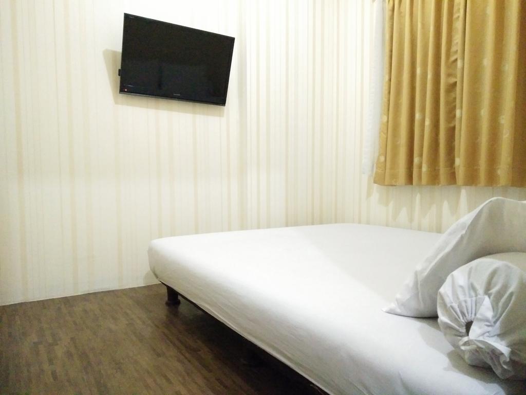 Apartment The Suites Metro By Yudis Bandung Phòng bức ảnh